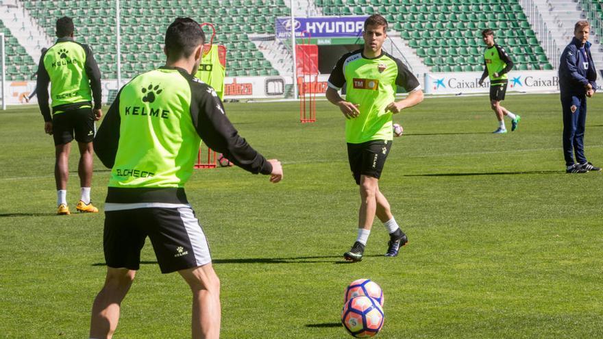 Hervías, durante el últmo entrenamiento del equipo