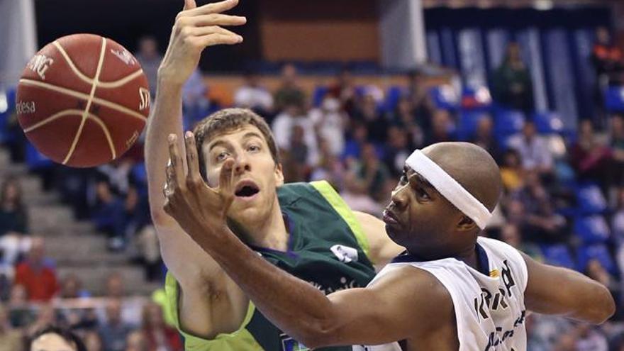 El Unicaja cae ante el Joventut (58-60)