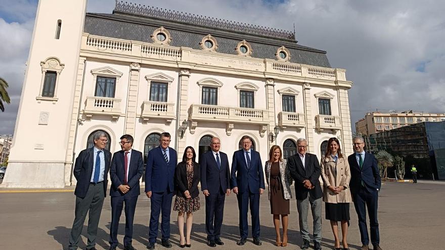 El nuevo presidente Joan Calabuig (APV) toma posesión de su cargo del Puerto de València