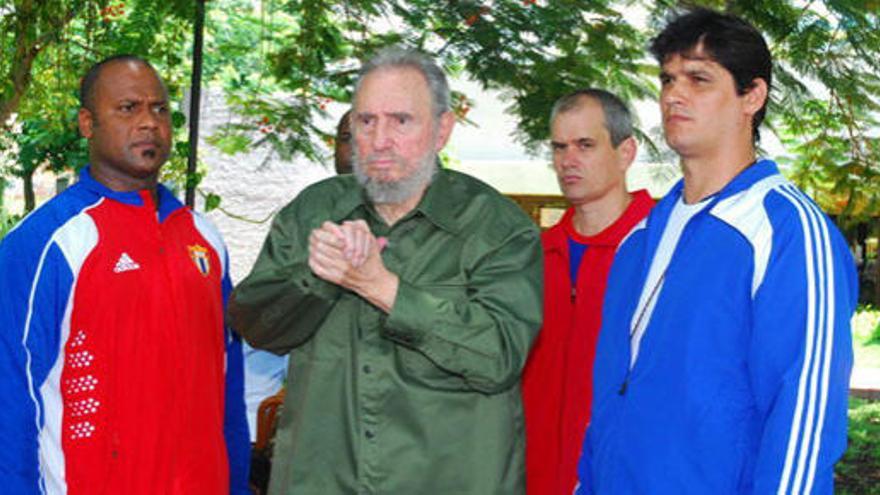 Fidel Castro con la camisa verde oliva