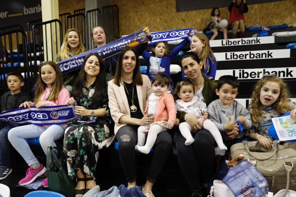 El partido entre el Oviedo Baloncesto y el Huesca, en imágenes