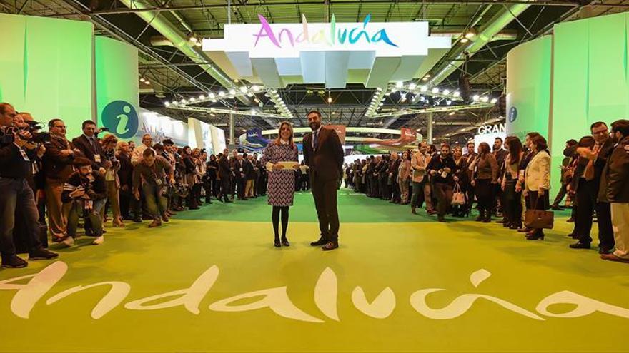 Andalucía se propone el reto de alcanzar los 30 millones de turistas en 2018