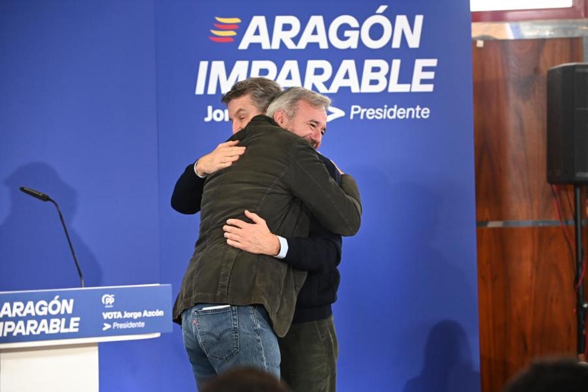 Feijoó participa en una comida mitin en Calatayud
