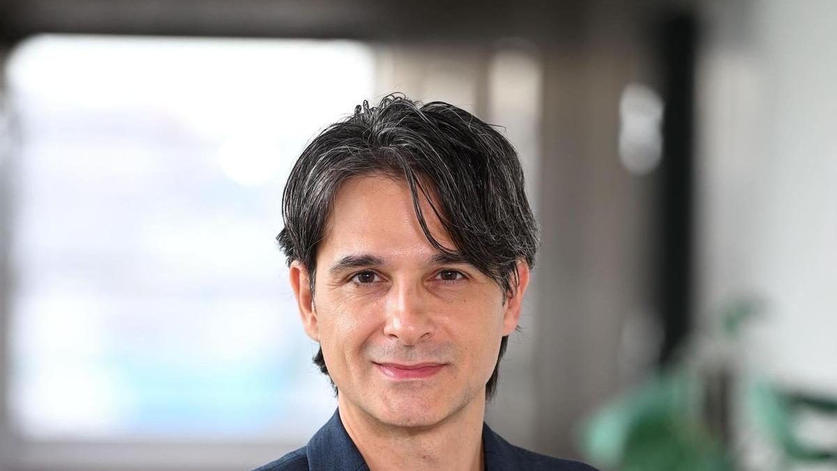 El arquitecto alicantino Jorge Almazán, autor del libro «Tokio emergente», en una imagen reciente.