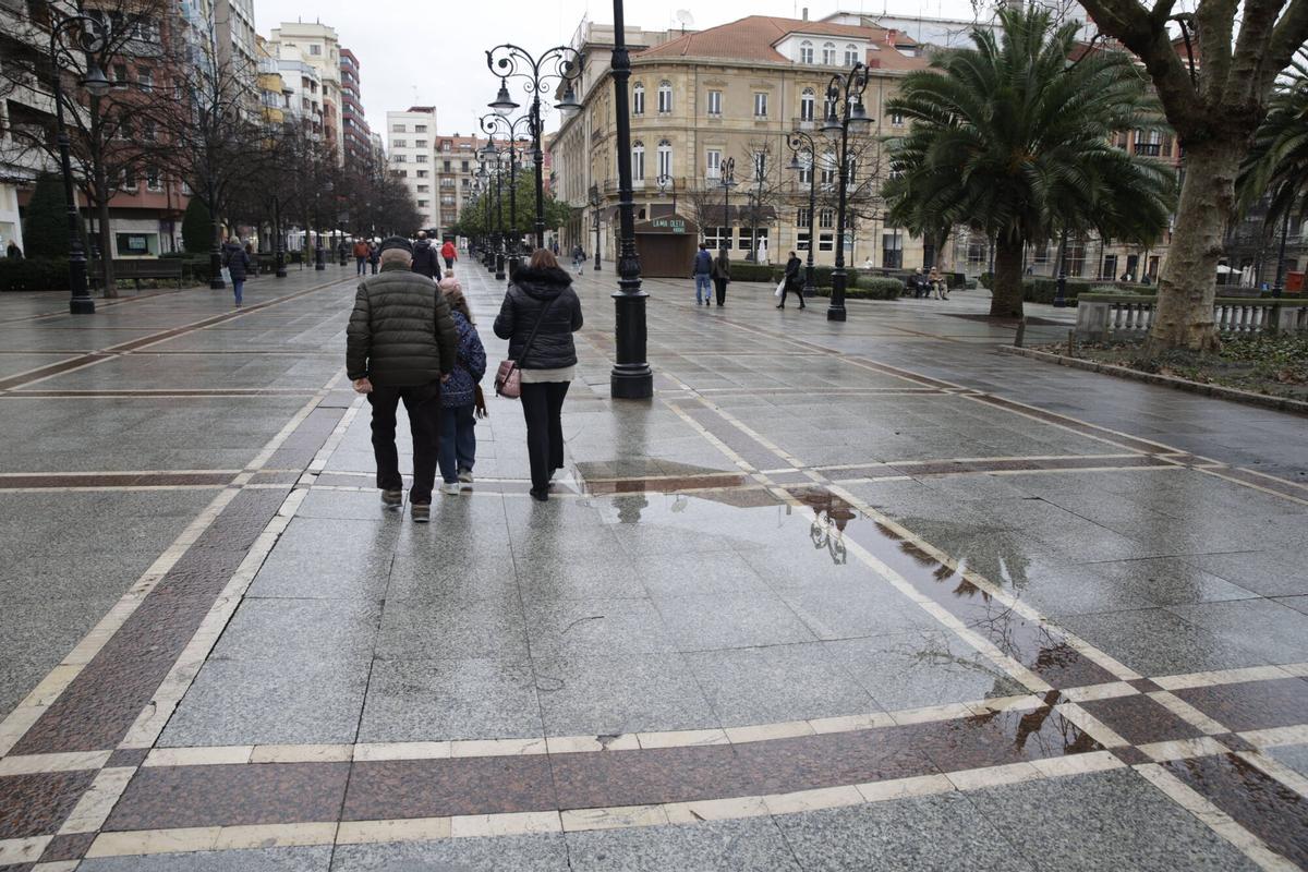 Gijón. Paseo Begoña. Opines sobre estado del piso, baldosas, charcos, hundimientos, resaltes peligrosos. Gijón. Paseo Begoña. Opines sobre estado del piso, baldosas, charcos, hundimientos, resaltes peligrosos.