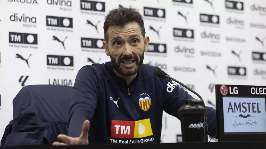 Corberán, antes del choque ante la UD Las Palmas: "Es un partido vital"