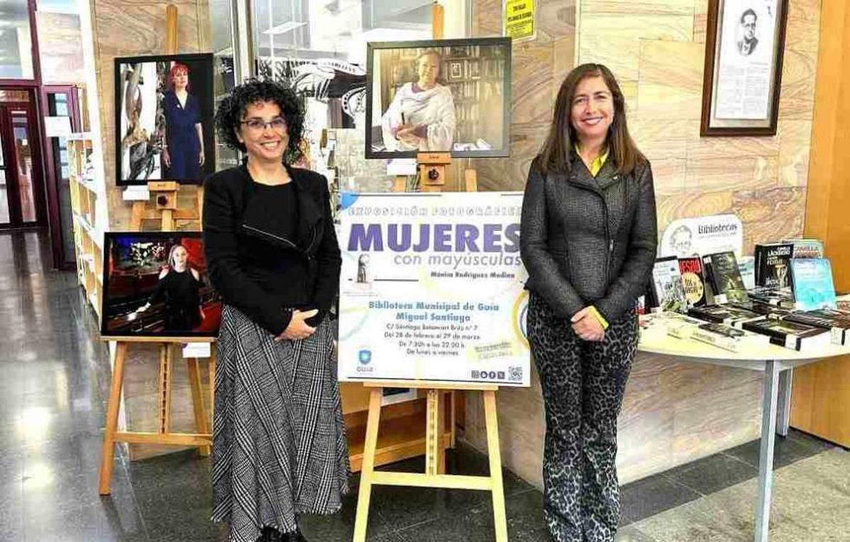 Sibisse Sosa y Mónica Rodríguez en la presentación de Mujeres con mayúsculas de Guía
