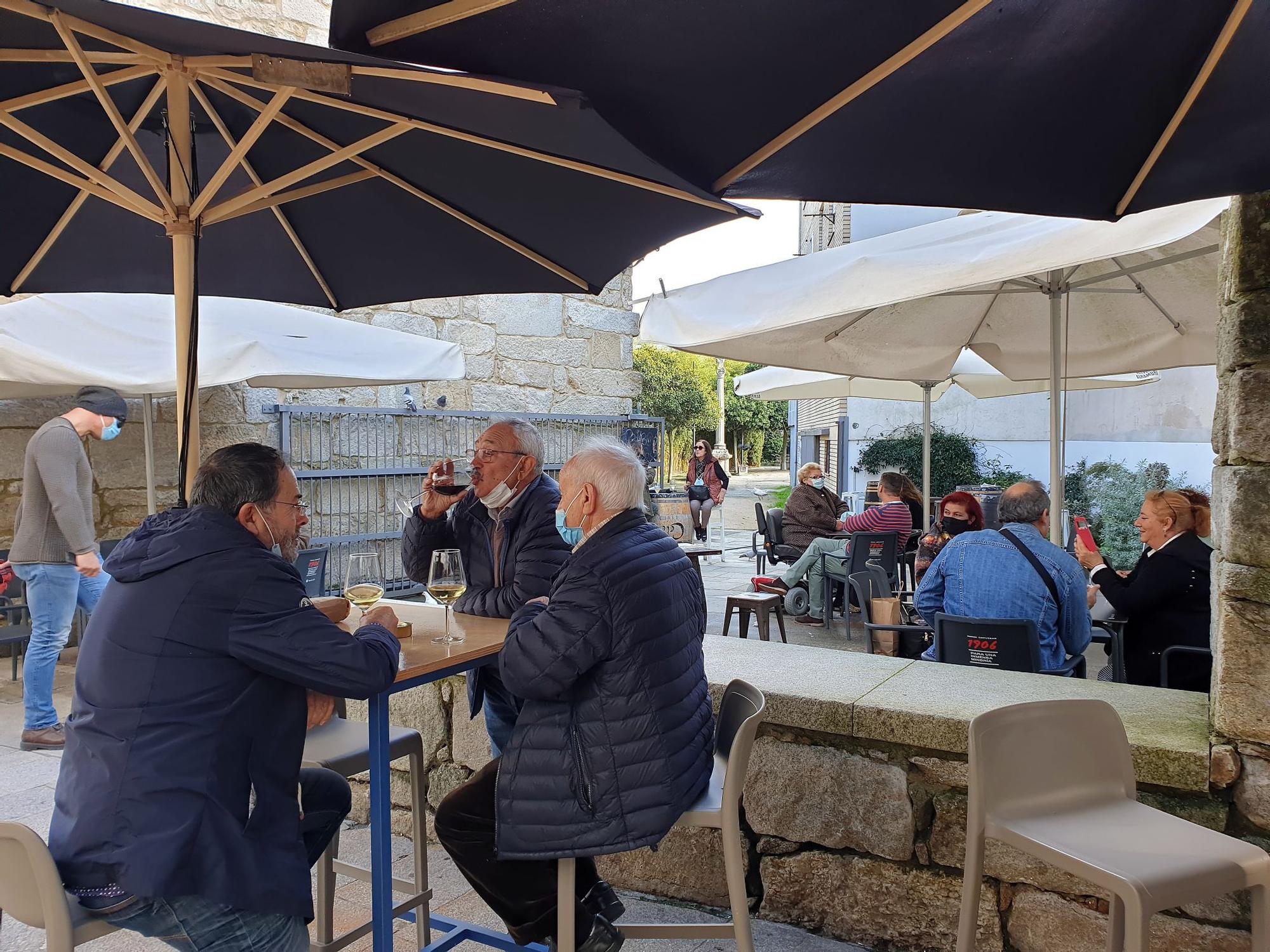 Baiona sí llena las terrazas