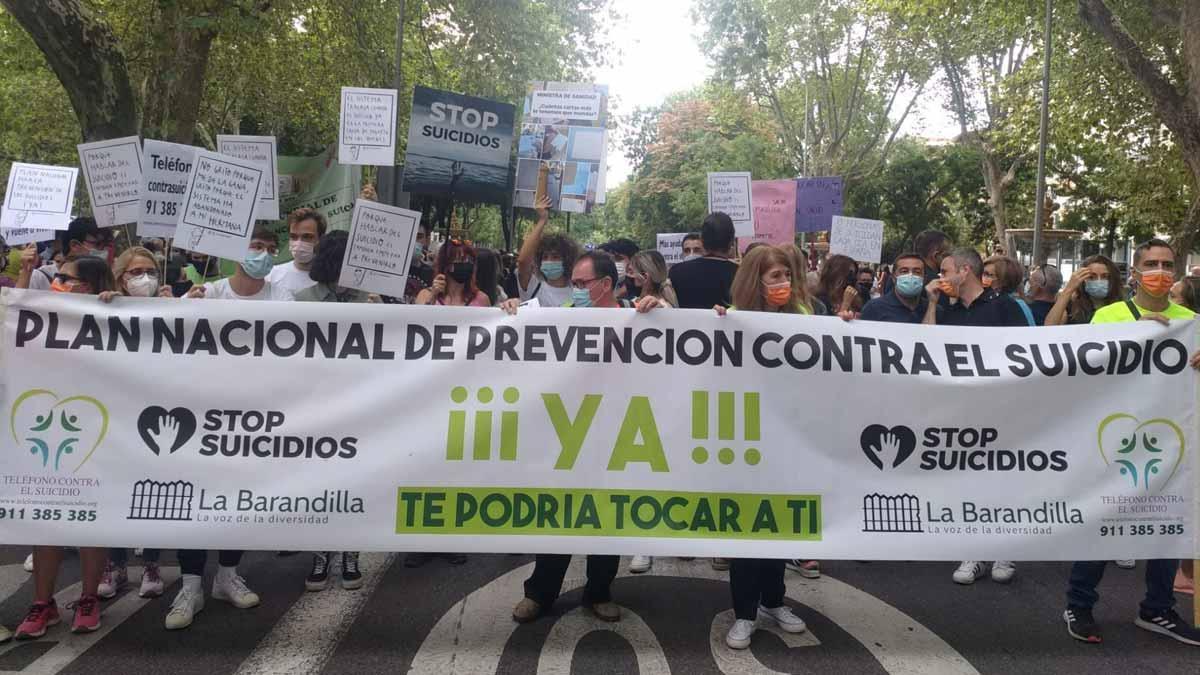 Manifestación contra los suicidios en Madrid