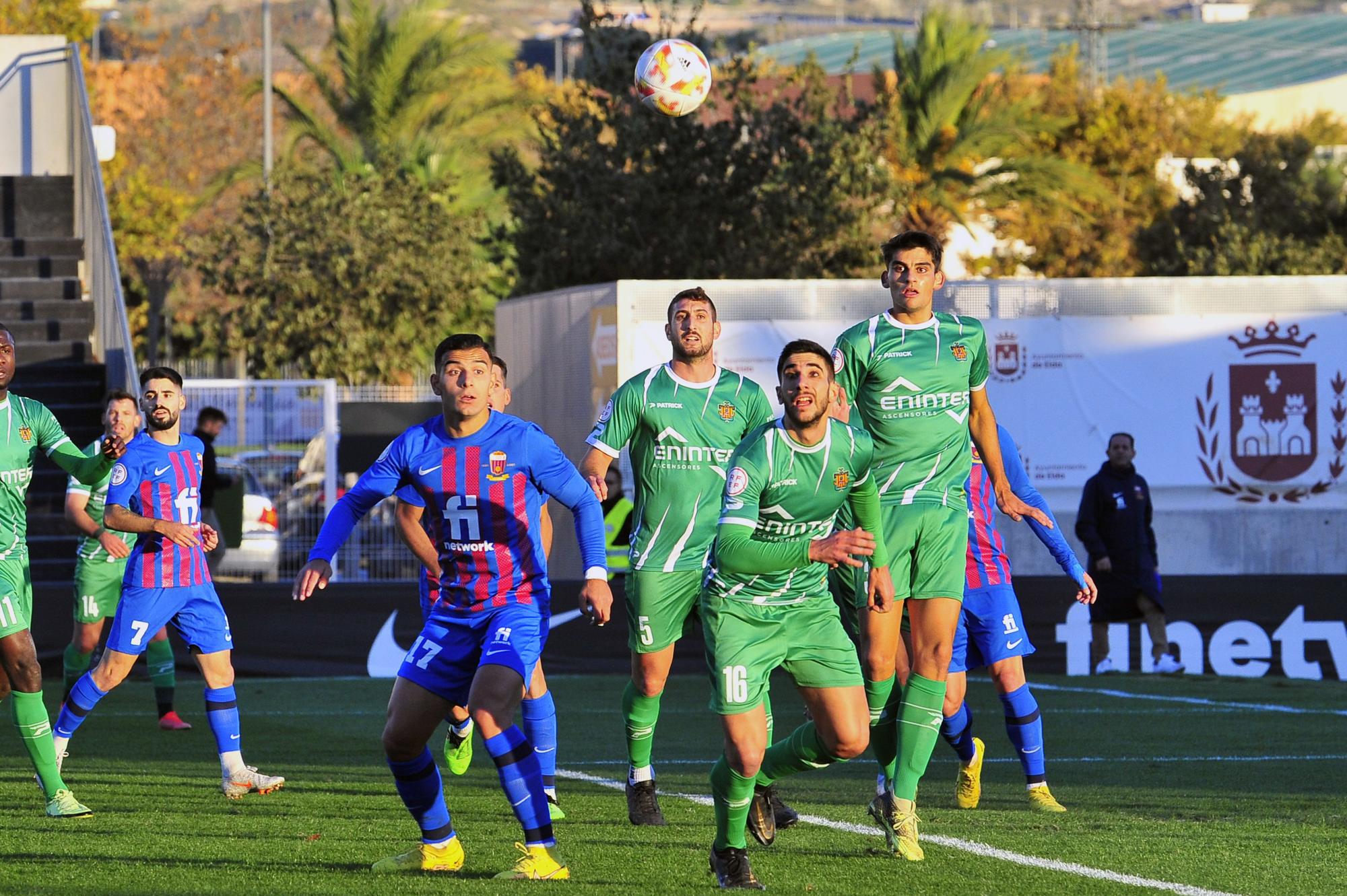 Victoria del Eldense sobre el Cornella en la jornada 12 de Primera RFEF