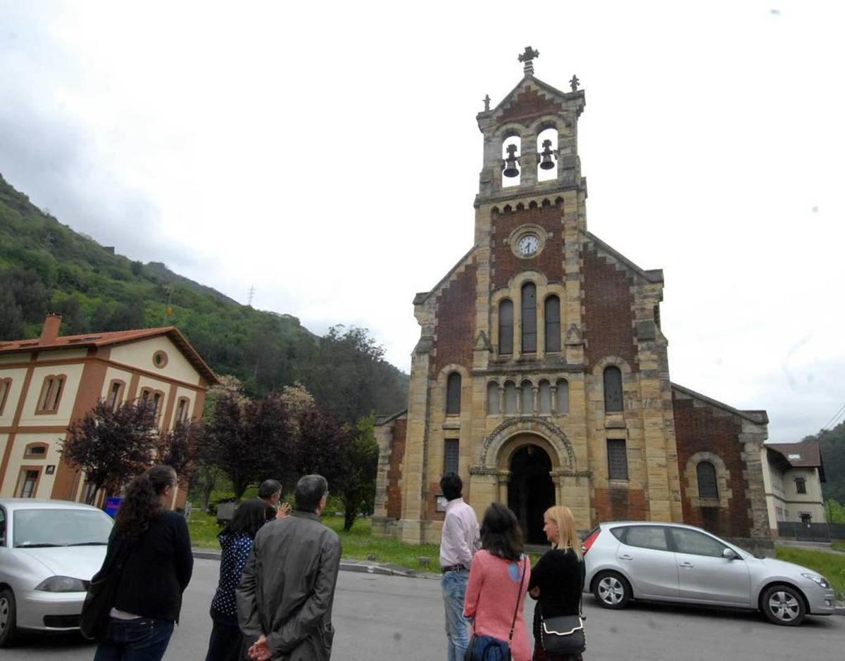 La Universidad avala la protección cultural de Bustiello como "conjunto histórico"