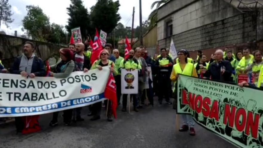 Los trabajadores de Elnosa llevan su protesta a casa de Lores