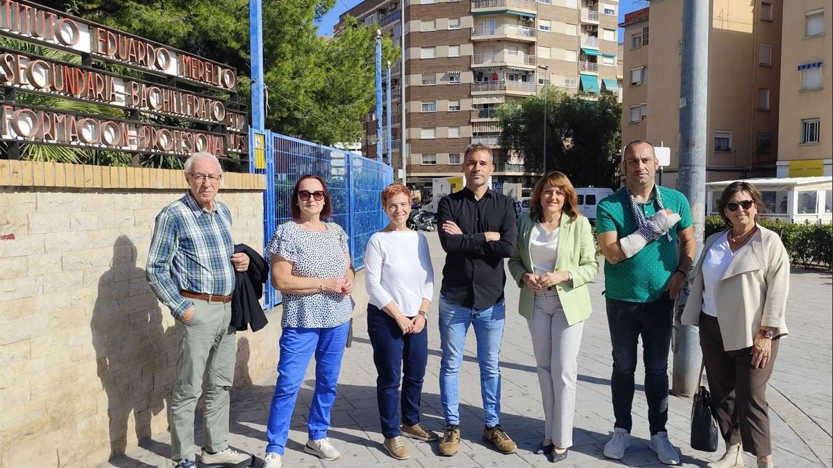 El diputado Fullana en su visita a Sagunt.