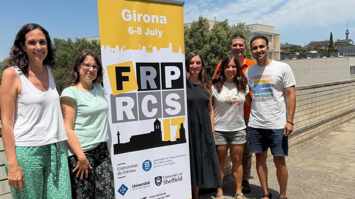 Foto de família dels investigadors de la UdG que organitzen l'esdevEniment