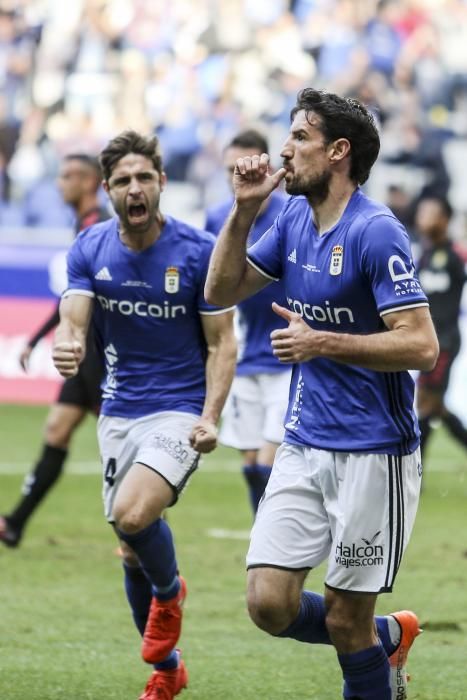 El partido entre el Real Oviedo y el Nástic de Tarragona, en imágenes