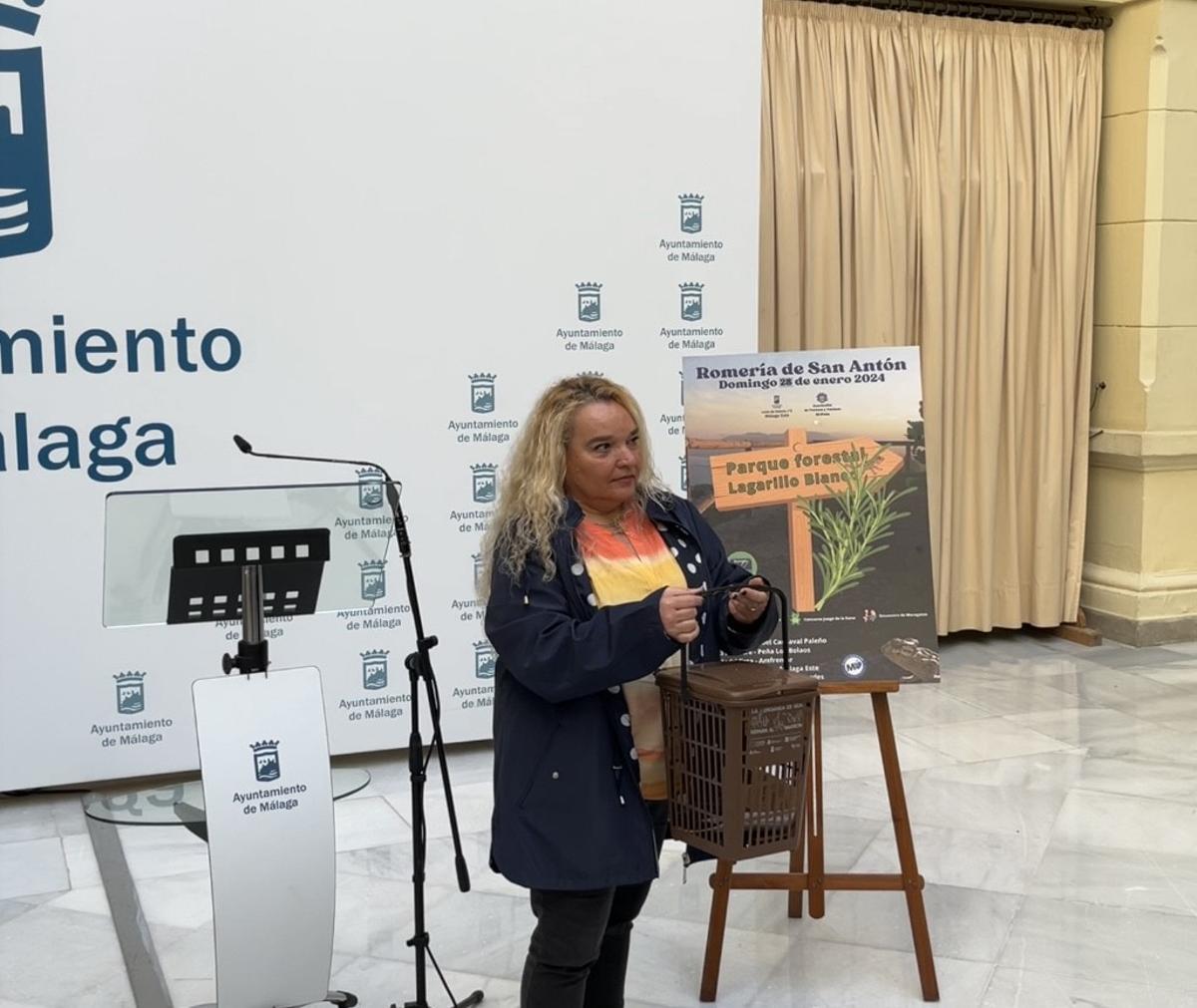 Mercedes Pires invita al Ayuntamiento a trasladar la campaña del contenedor marrón a la romería