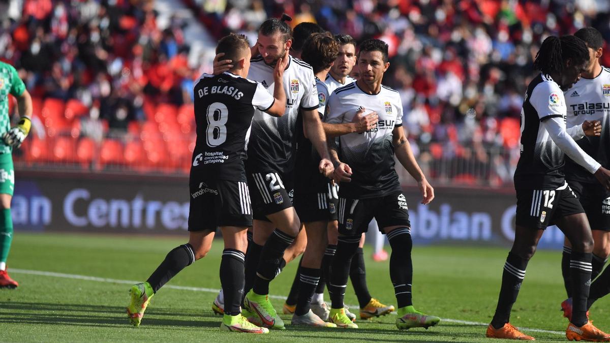 Gastón Silva celebra su gol con De Blasis