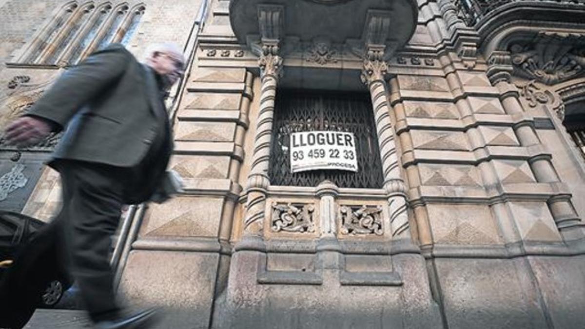 Una vivienda en alquiler en la calle Valencia.