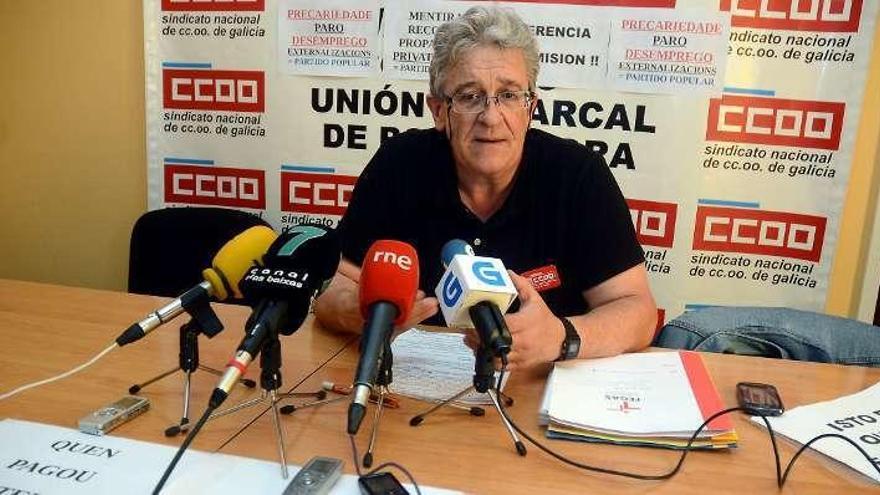 Rafael Vázquez, delegado de CC OO, ayer en rueda de prensa. // R.V.