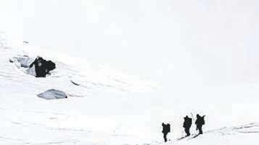 Equipo de rescate en Valais.