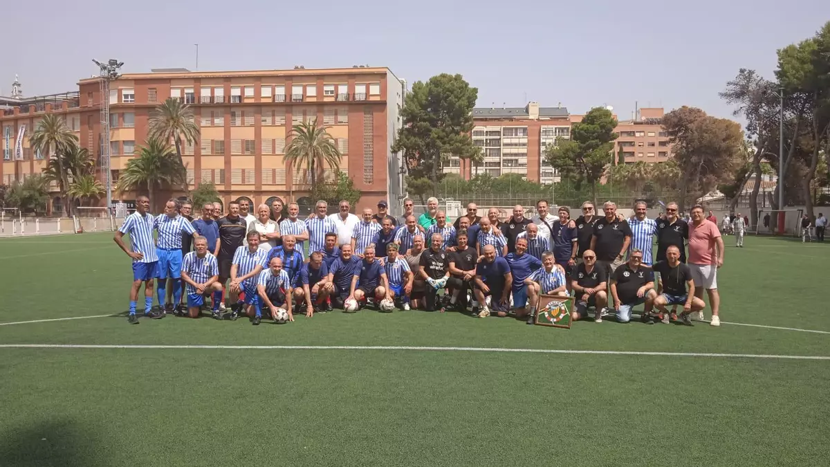 El reencuentro de las leyendas del fútbol valenciano