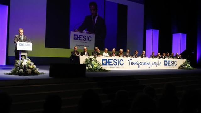 Premios Aster y graduación con Esic