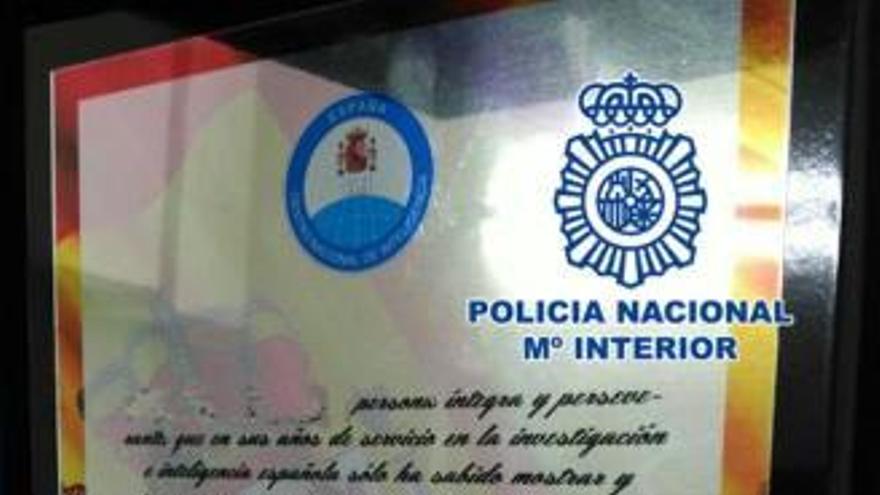 Detenido por hacerse pasar por un alto cargo público para estafar 48.000 euros