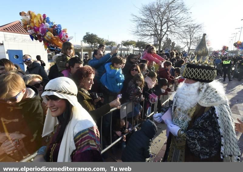 Los Reyes Magos reparten regalos en la provincia