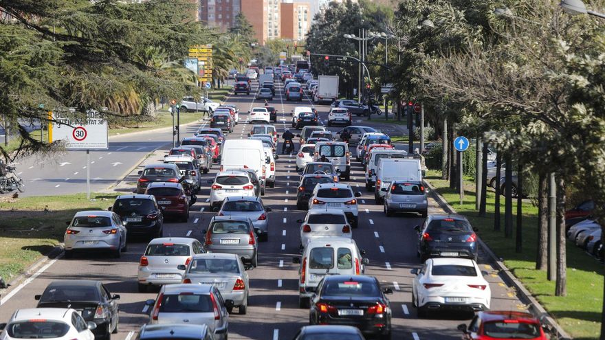 Atascos por compasión: la pesadilla del tráfico en València