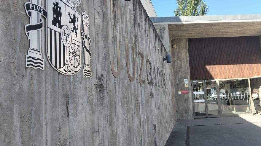El médico acusado de agresión sexual a una paciente en Plasencia no irá a la cárcel