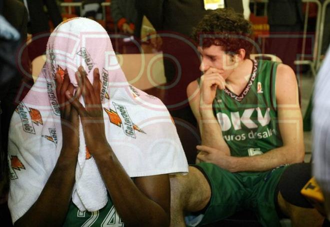 Temp 2003-2004 (Sevilla): Final TAU ¿ DKV Joventut