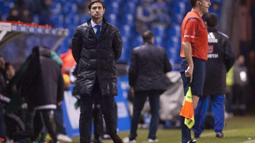 Víctor Sánchez, anoche durante el partido contra el Betis.