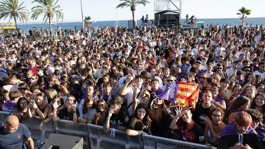 VÍDEO | Así ha sido la apertura de puertas del concierto de Rels B en Palma