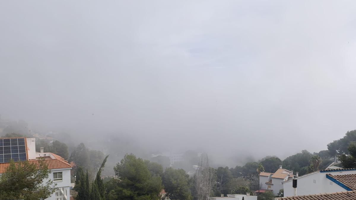 Castellón amanece cubierta por una densa niebla: este es el motivo