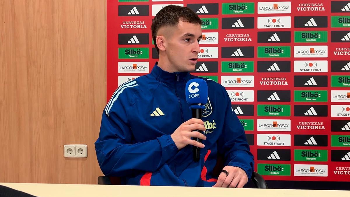 Casadó, sobre su salto al primero equipo: "He ido quemando etapas y ahora ha sido el 'boom'"