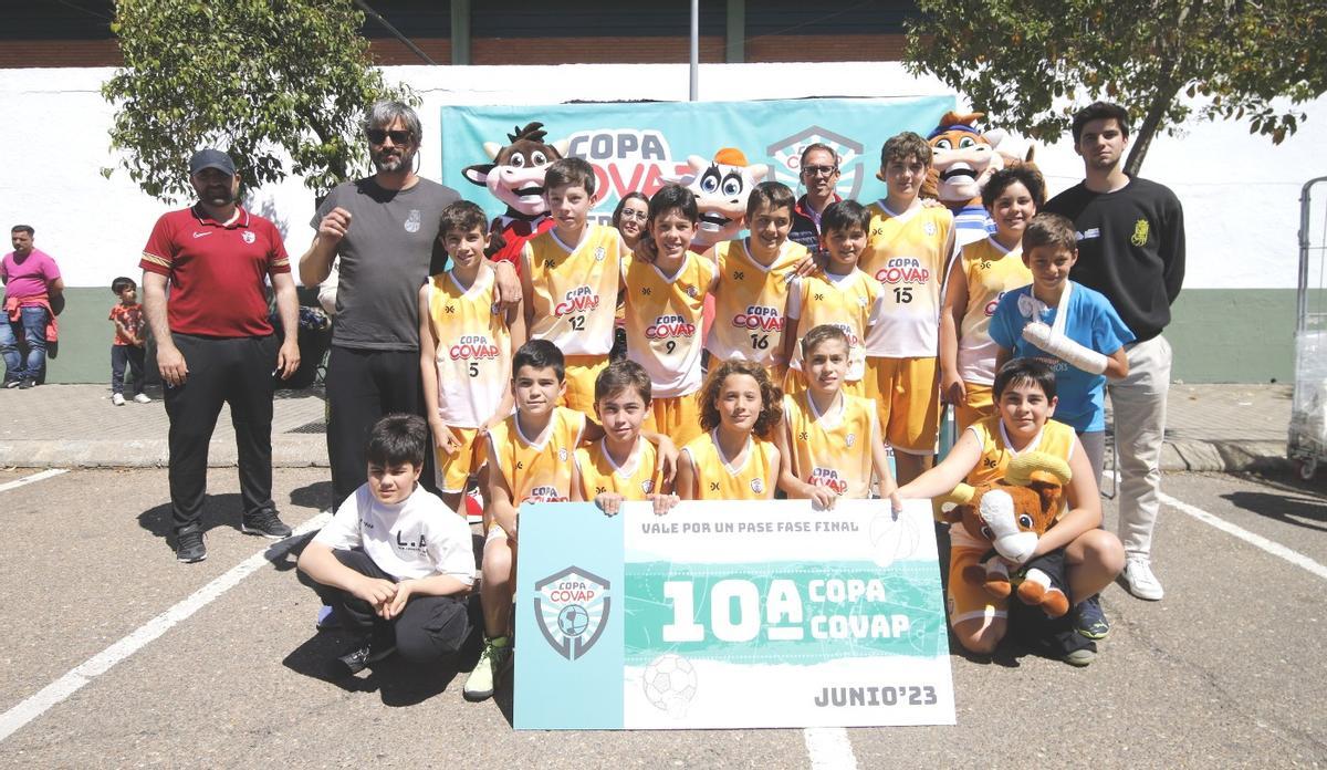 El Colegio Virgen del Carmen, ganador en baloncesto masculino.