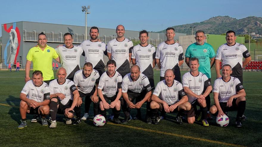 La crónica | El grupo II del Campeonato Provincia de Fútbol de Veteranos se pone al rojo vivo