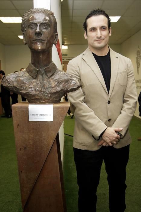 Inauguración busto Anselmo López.