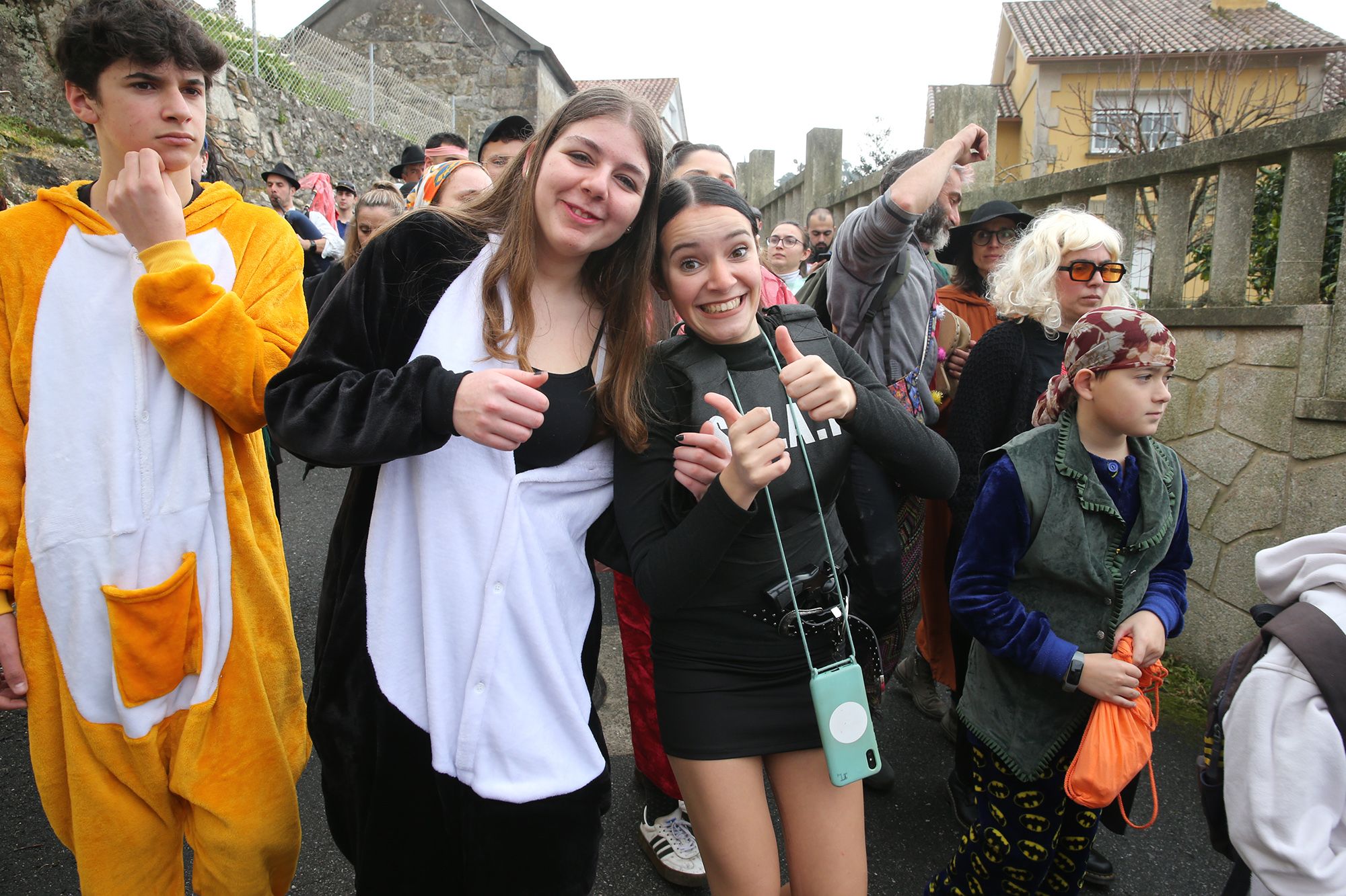 Búscate en las fotos del fin de fiesta del Entroido de O Hío