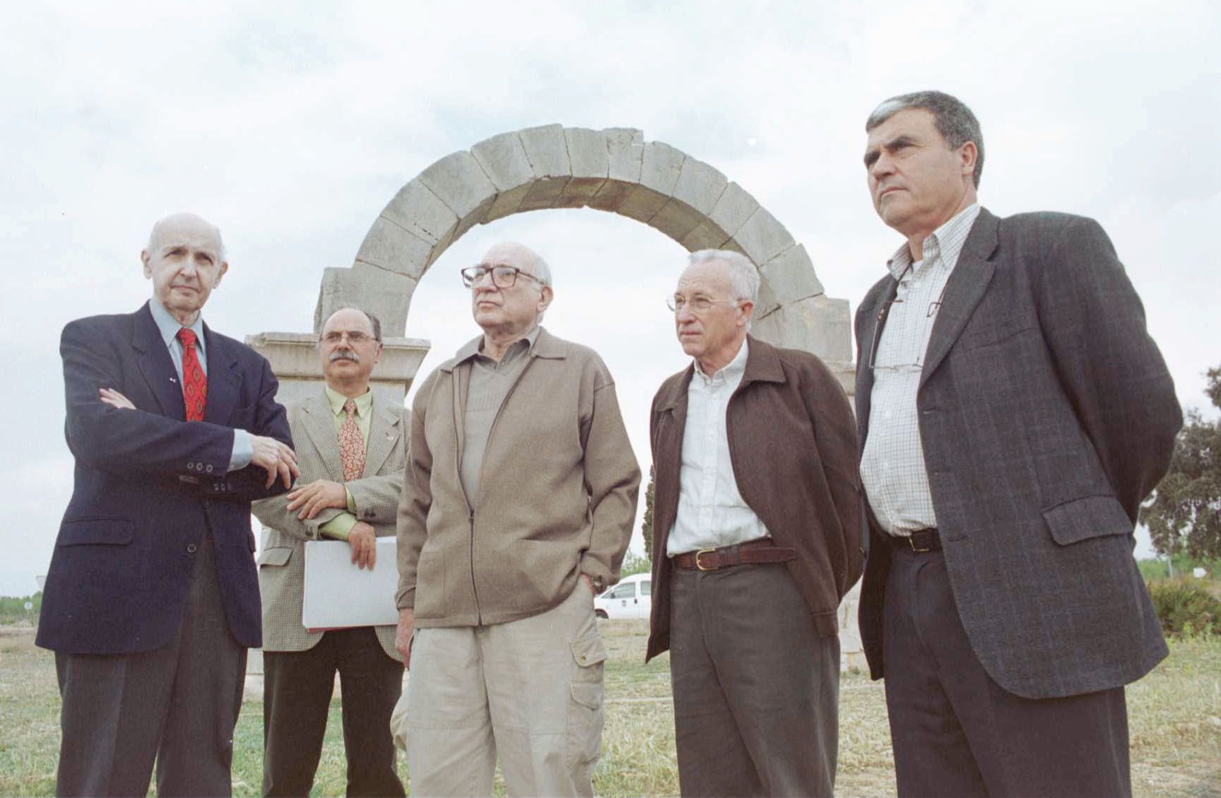 La vida profesional de Santiago Grisolía, en imágenes