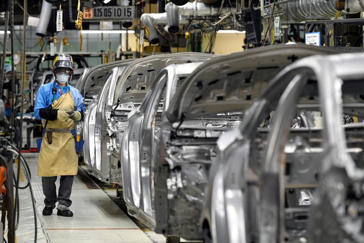 FRA24. TOYOTA (JAPÓN), 08/12/2017.- Vista de la planta de ensamblaje Toyota Tsutsumi en Toyota, cerca de Nagoya, centro de Japón, hoy, 8 de diciembre de 2017. En esta planta se fabrica la cuarta generacion del Toyota Prius híbrido. EFE/ Franck Robichon