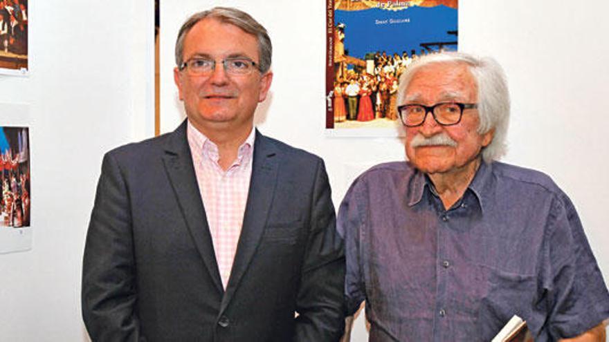 Presenta su libro sobre la historia del Coro del Teatre Principal