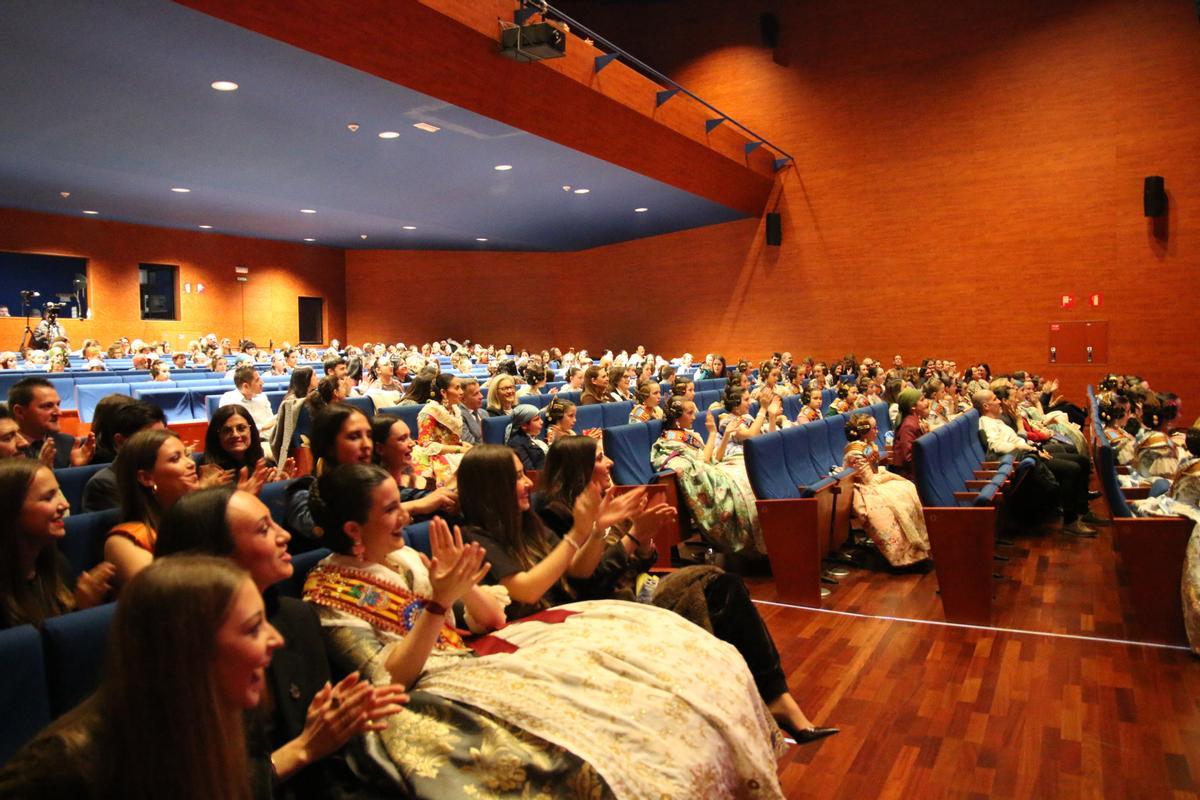 GALERÍA I El homenaje poético infantil de las Fallas de Burriana en imágenes