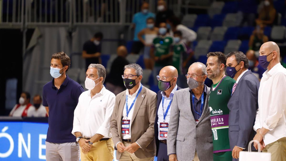 Carlos Cabezas juega su último partido con el Unicaja en el Carpena