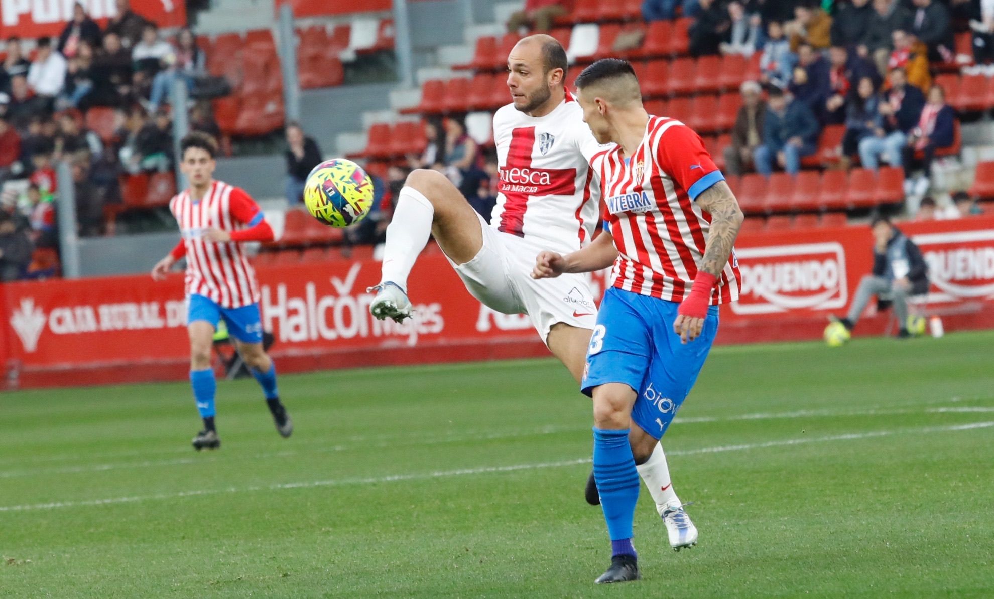 En imágenes: Así fue el Sporting-Huesca en El Molinón