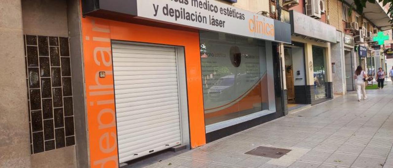 El cierre de una clínica estética deja a clientas de la Ribera sin  tratamiento - Levante-EMV