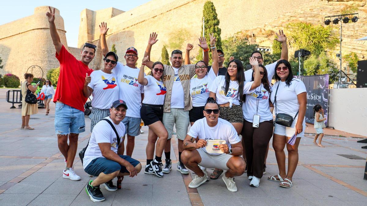 Ibiza se vuelca con Venezuela: «Ahora comienza el verdadero terremoto. Hay gente que lo ha perdido todo»