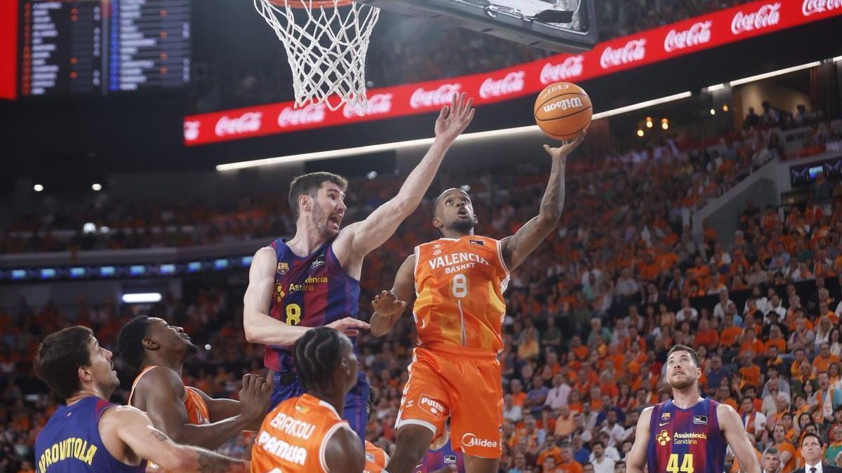 Valencia Basket - Barça en el Roig Arena, escenario de un partido lleno de récords en las finales ACB