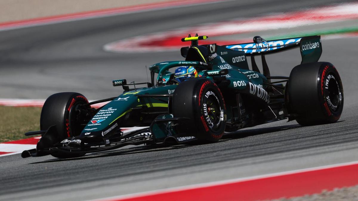 Alonso y Sainz en la pelea por el podio! 