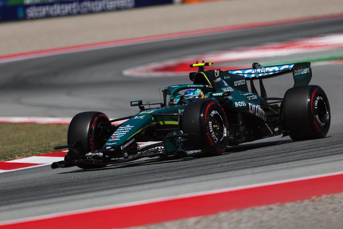 14 ALONSO Fernando (spa), Aston Martin F1 Team AMR26, action during the Formula 1 Barcelona-Catalunya Grand Prix 2026, 7th round of the 2026 Formula One World Championship from June 12 to 14, 2026 on the Circuit de Barcelona-Catalunya, in Montmelo, Spain - Photo Eric Alonso / DPPI AFP7 13/06/2026 ONLY FOR USE IN SPAIN